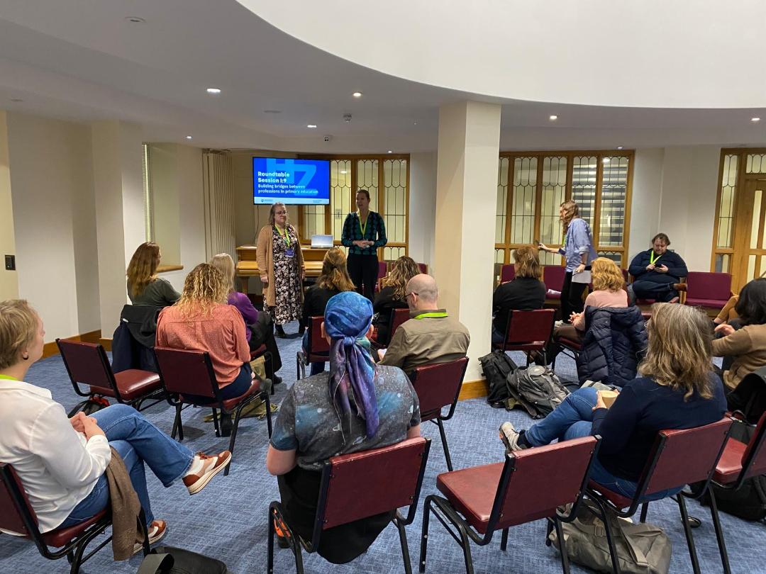 Pedagoog in de klas Belfast Eapril24 Presentatie.jpg