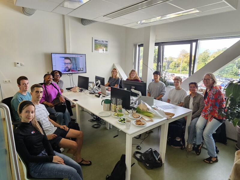 Bestand:GO Meeting picture.jpeg