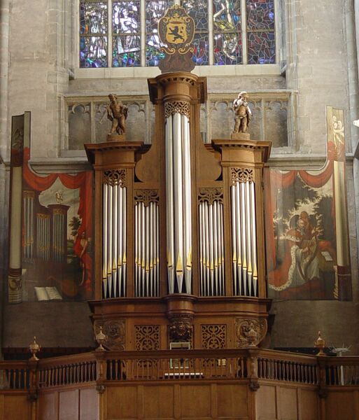 Bestand:Loys Isoré-orgel, Sint-Willibrordusbasiliek, Hulst (foto Stichting Orgelconcerten Hulst).jpg