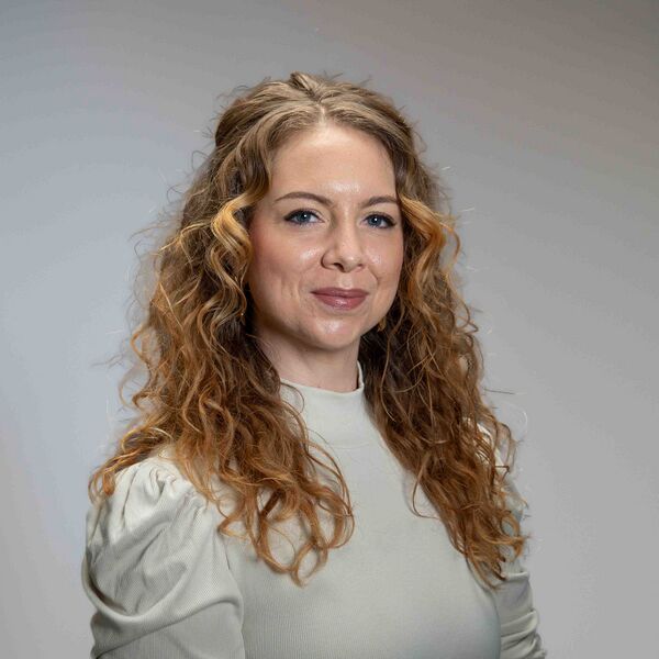 Bestand:Leila de Ronde website.jpg