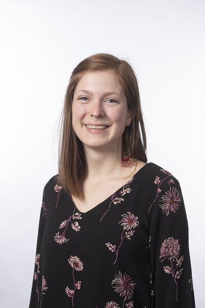 File:Foto Irene Fierloos.jpg