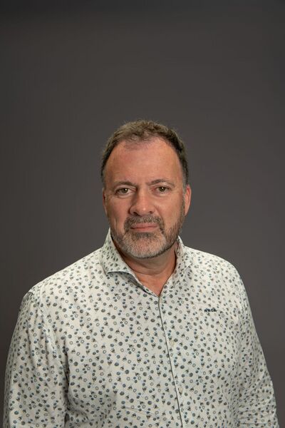 Bestand:Padraig Naughton web.jpg